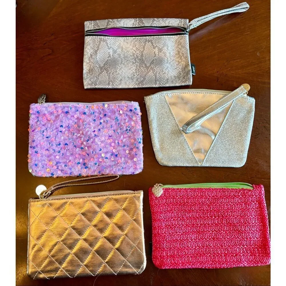 IPSY - NWOT - Bundle of Five (5) Ipsy Glam Bags Never Used. Bags Only.